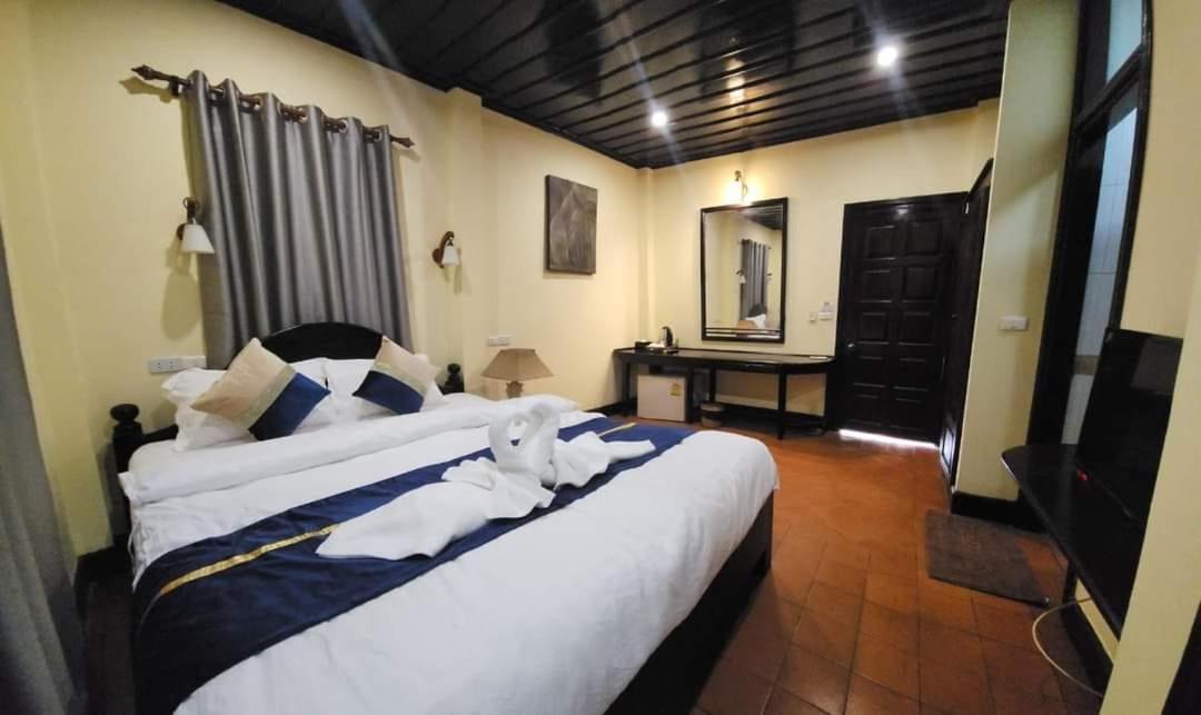 Villa Le Tam Tam Boutique Hotel لوانغ برابانغ المظهر الخارجي الصورة